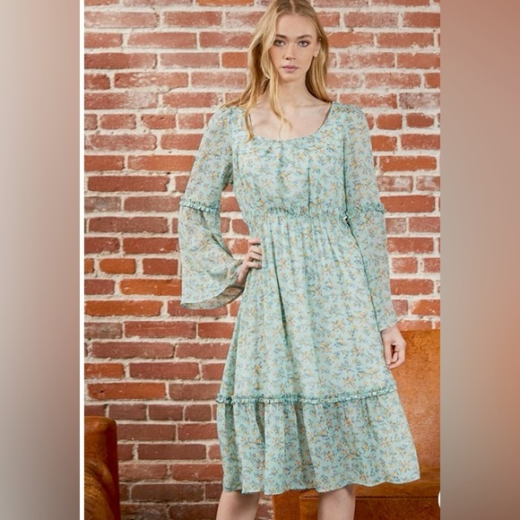 Ces Femme Dresses & Skirts - Women’s elastic waist floral midi dress